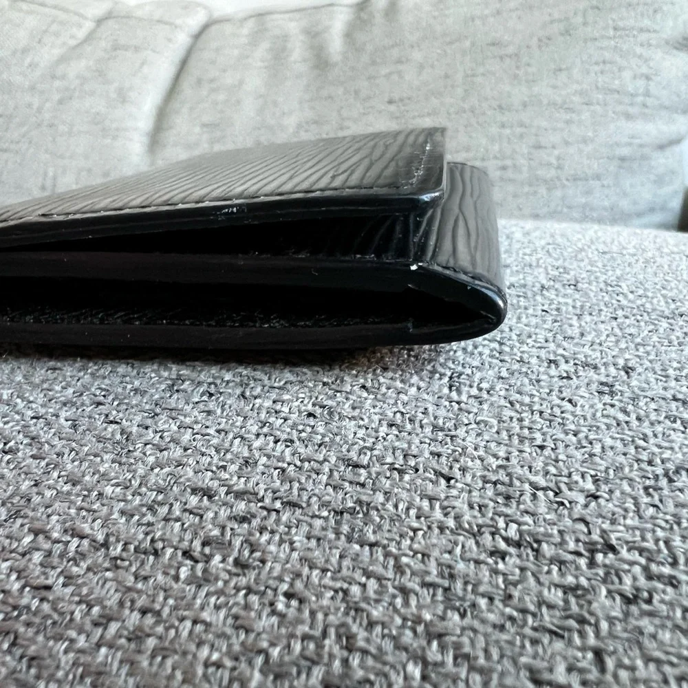Louis Vuitton Epi Black cardholder